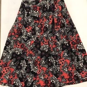 Floral Pleated Skirt w/Pockets